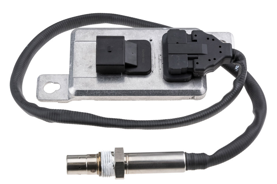 Nox-sensor ureuminspuiting