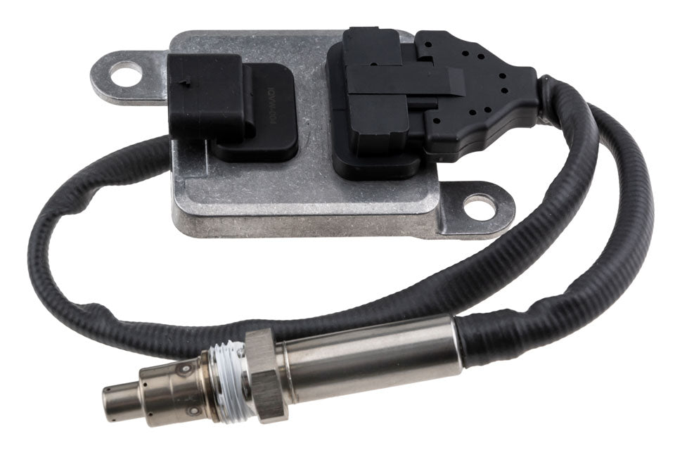 Nox-sensor ureuminspuiting