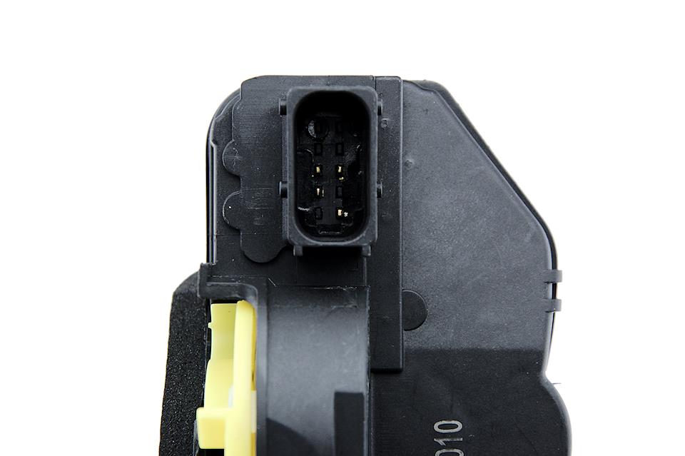 Central Door Lock Actuator Rear NTY: EZC-PL-010 OEM 13579557