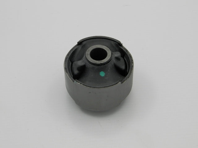 Querlenkerbuchse OEM 48068-48010